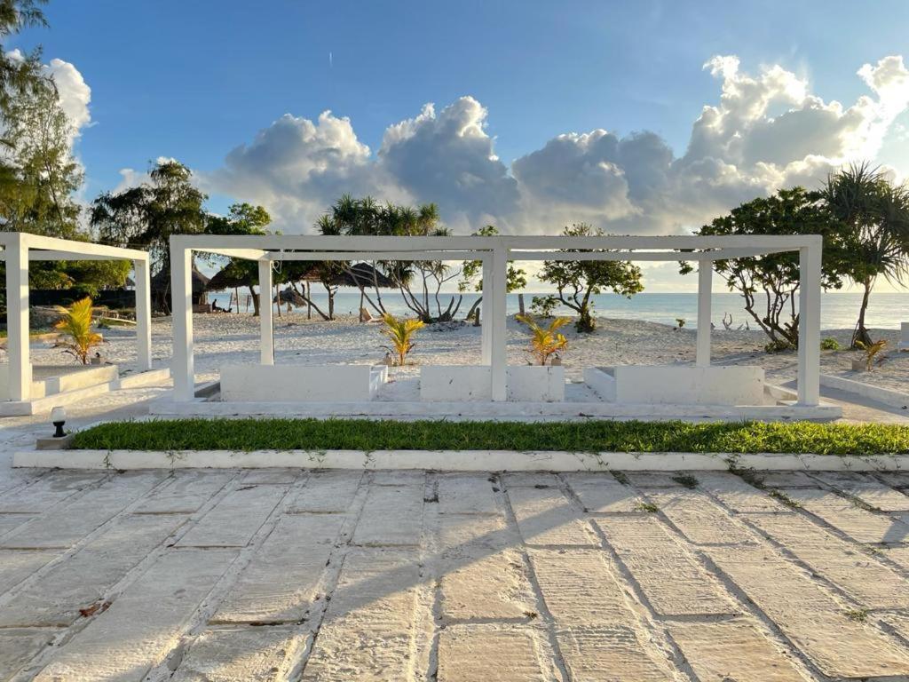 Jambo Beach Hotel Paje Ngoại thất bức ảnh